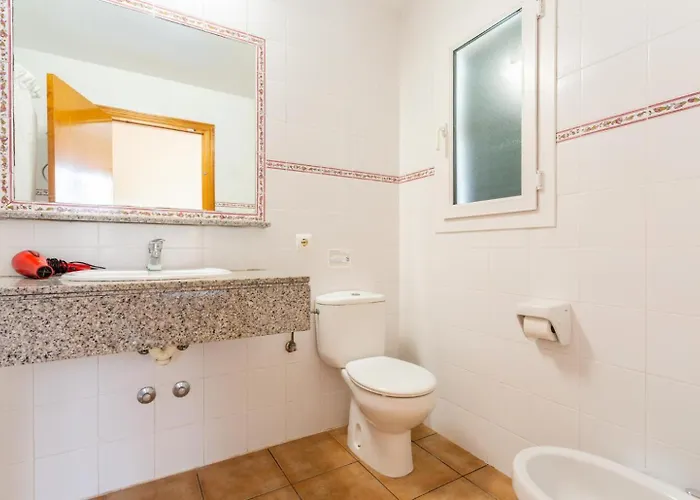 Clariana Large Private Pool Ac Wifi 卡兰博希